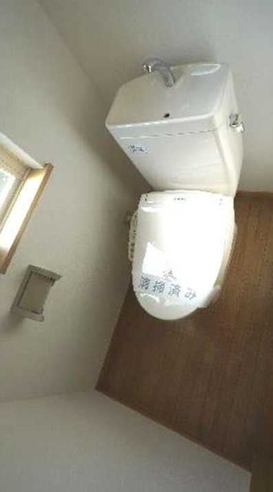 デザインコート学芸大学　駅徒歩５分　角部屋　シャーメゾンのトイレ