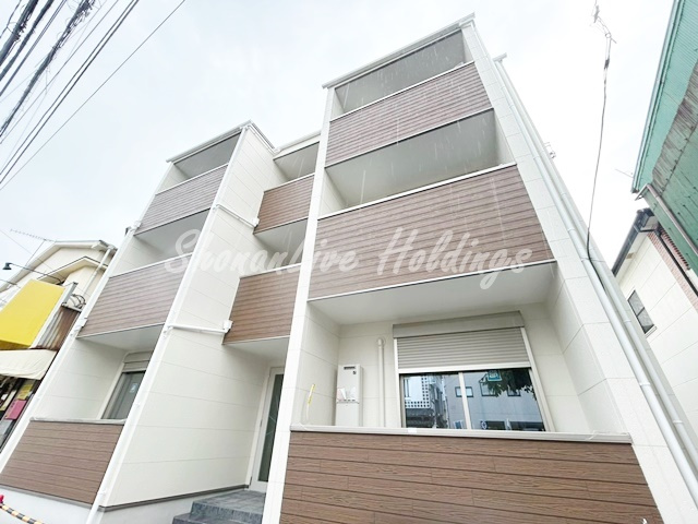 藤沢市本町１丁目のアパートの外観