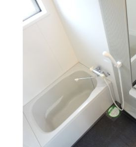 エルミタージュの浴室|落ち着いた空間のお風呂です