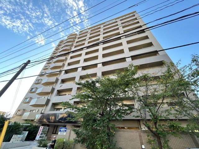 ジャミロ小倉の外観