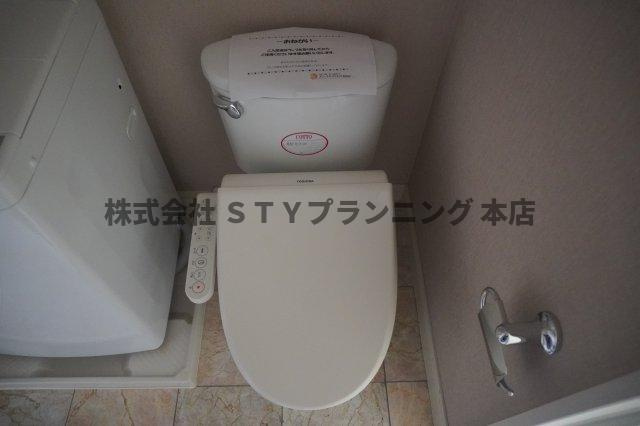 仲介手数料0！！リバーフロントレジデンスのトイレ