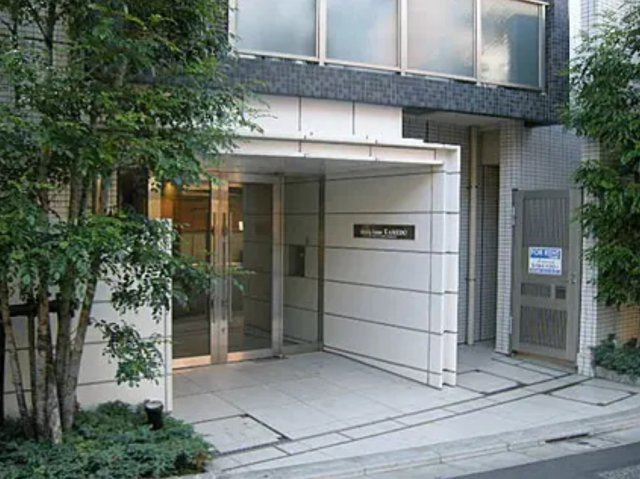 江東区亀戸４丁目の賃貸マンションのエントランス