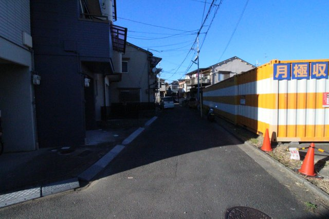 芝生町2丁目戸建の周辺