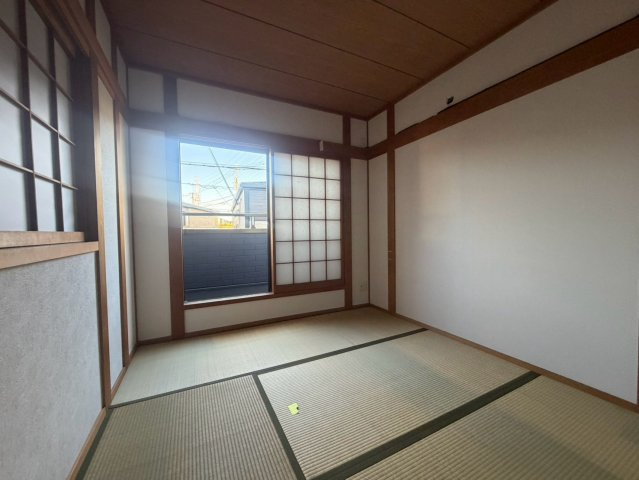 芝生町2丁目戸建の寝室