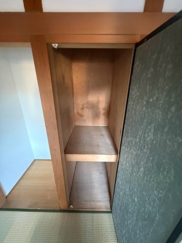 芝生町2丁目戸建の収納