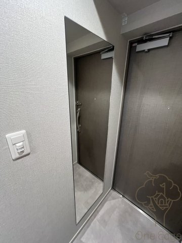 スプランディッド福島WESTの玄関