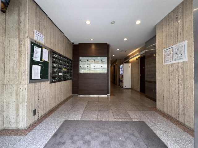ESPRIME心斎橋のエントランス