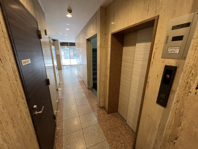 ESPRIME心斎橋のロビー