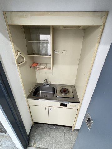 ワークステーション新大阪のエントランス