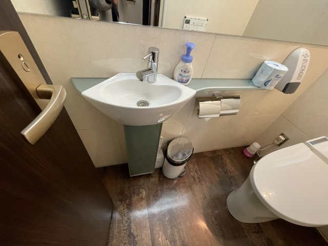 中田東海ビルのトイレ