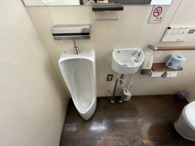 中田東海ビルのトイレ