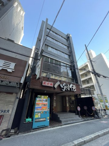 中田東海ビルの外観