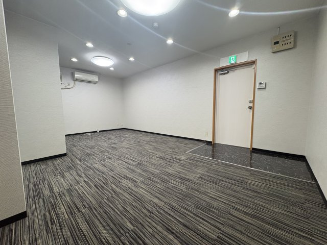 東本町センタービルの内装