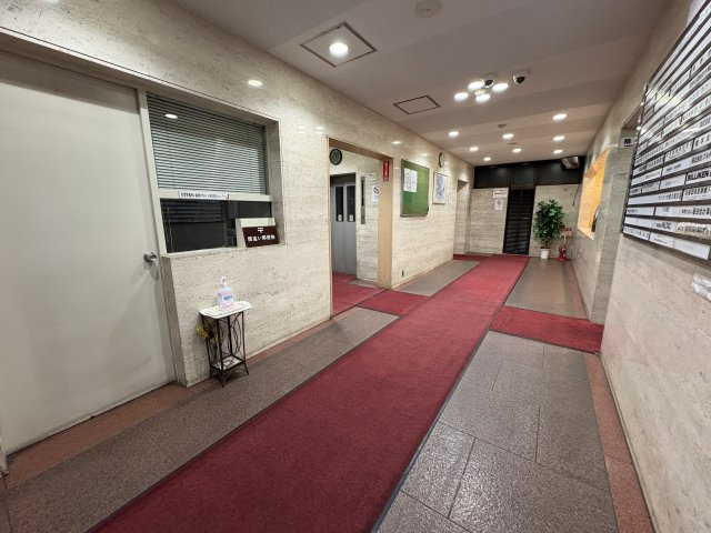 サンコービル船場のロビー