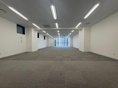 BADGE長堀BLDG.5階