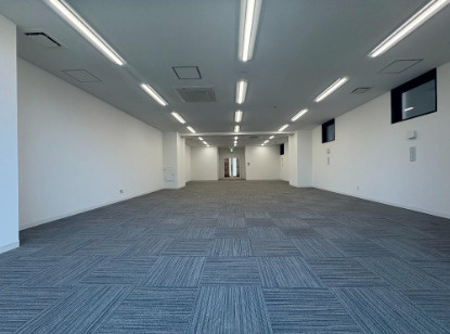 BADGE長堀BLDG.5階