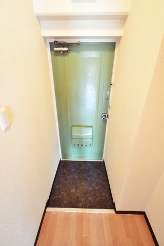 メゾンブランカの玄関