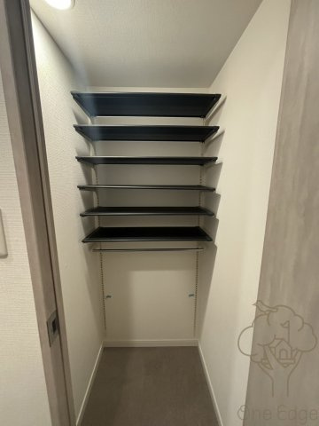 スプランディッド新大阪VIIの玄関