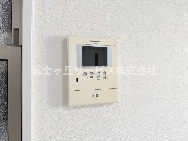 【セキュリティ】 | 静岡市清水区高橋6丁目 中古戸建て | 来客の際、顔が見えて安心です