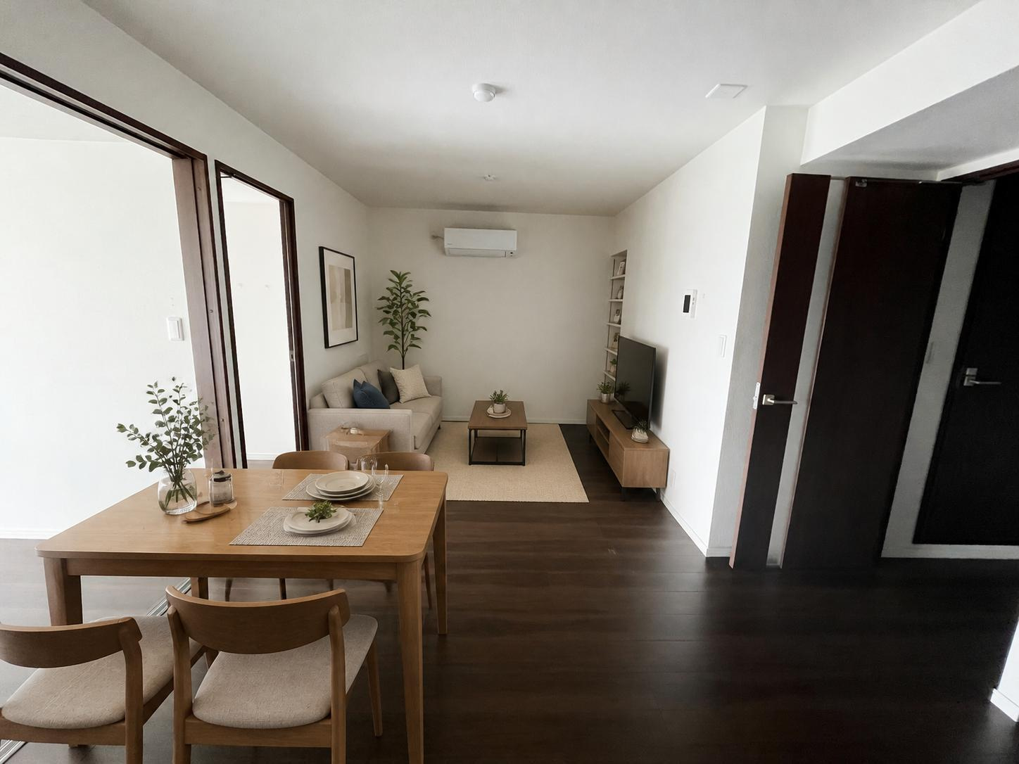 新所沢サニーハイツの居間・リビング|【リビング・ダイニング】12.4帖のリビング・ダイニングです☆　※家具はCGです