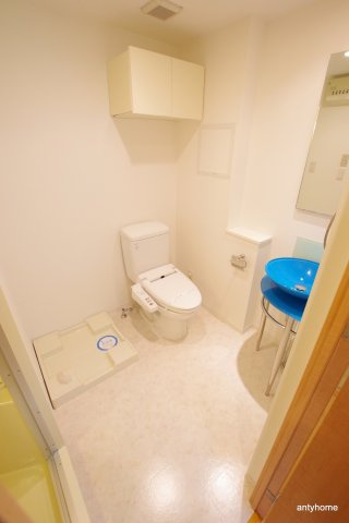 URBAN FLATS江坂　仲介手数料無料の洗面所
