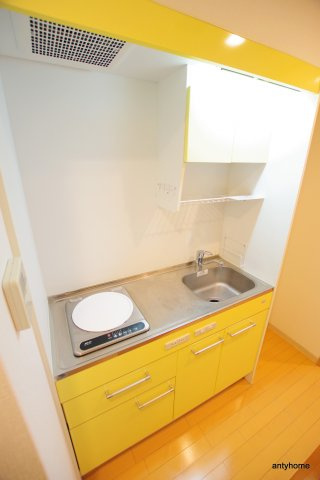 URBAN FLATS江坂　仲介手数料無料のキッチン