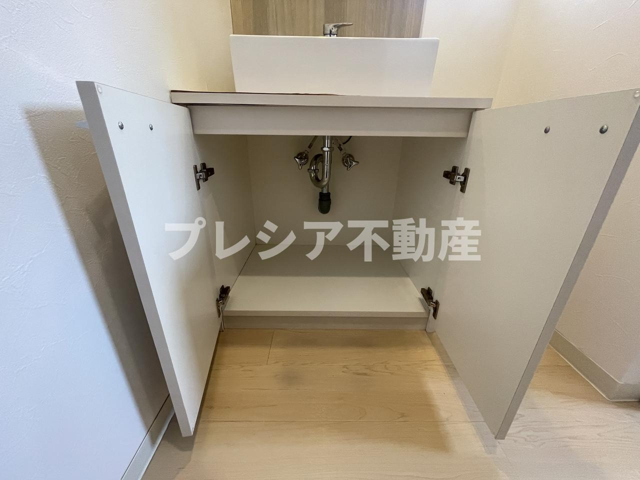 甲子園東行マンションの洗面所