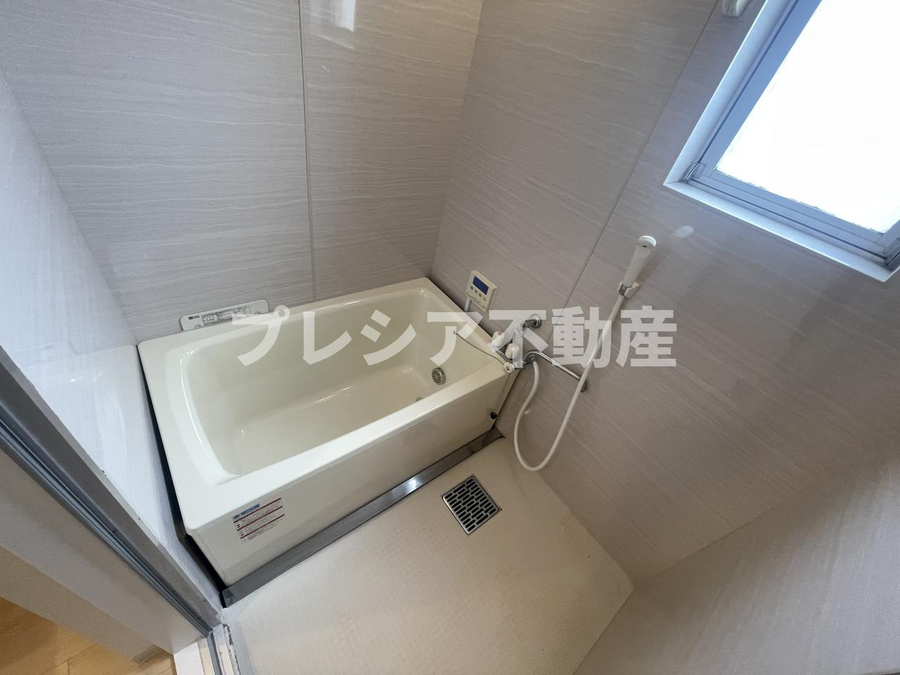甲子園東行マンションの浴室