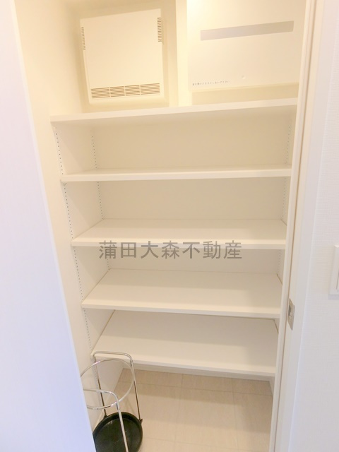コンフォリア・リヴ大森西の収納|玄関収納　シューズインクローゼット