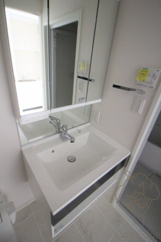 イノセント堂山の独立洗面台