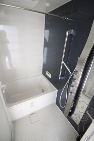 イノセント堂山の浴室