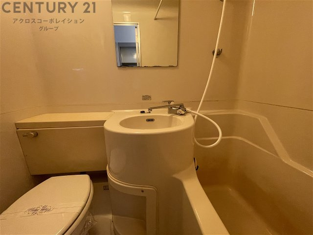 浴室内に洗面台付き