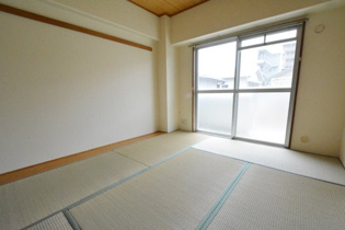 クローバーハイツ西台の和室