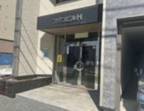 千舟町１丁目　売ビルの玄関