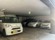 千舟町１丁目　売ビルの駐車場
