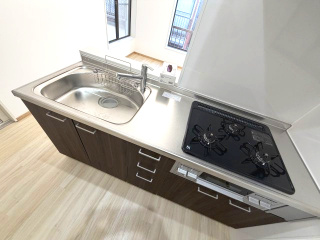 一之江1-16-17戸建のキッチン