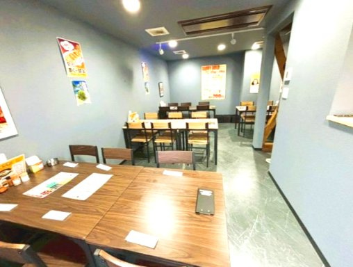 香里南之町テンポの内装