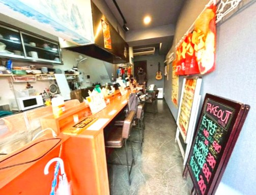 香里南之町テンポの内装