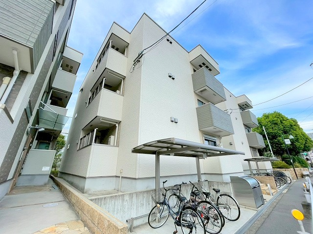 フジパレス西淡路Ⅱ番館の外観
