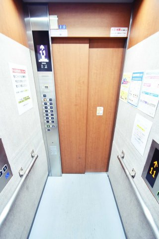 スプランディッド難波Ⅰの玄関