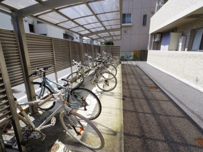 【駐車場】 | Verde（ヴェルデ） | 駐輪場
