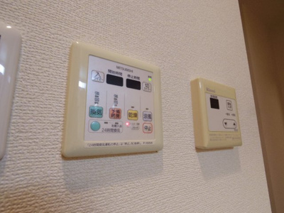 【設備】 | Verde（ヴェルデ） | 【参考写真】浴室乾燥機
