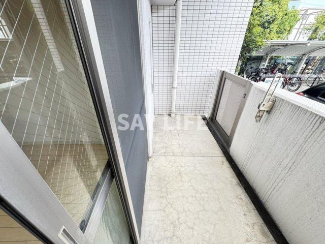 ユンヌファシリテのバルコニー