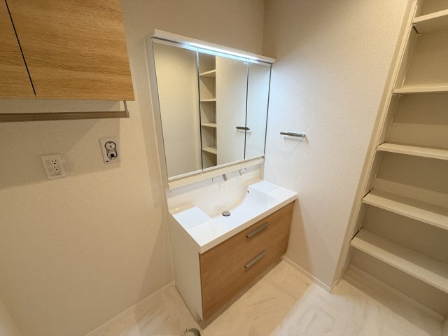 Ｖｉａ　Ｓｏｌｅ六甲道の独立洗面台