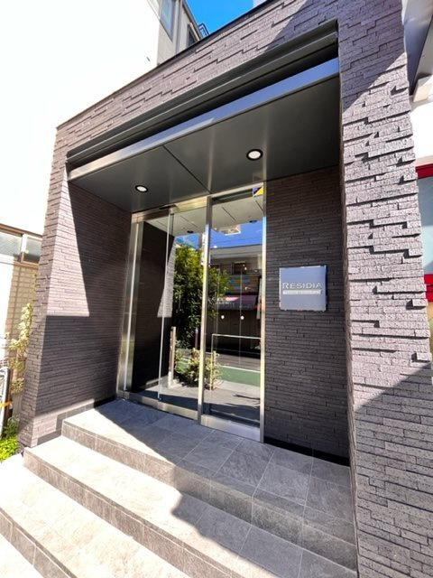 レジディア板橋本町プレイス のエントランス