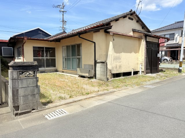 八女市亀甲売地