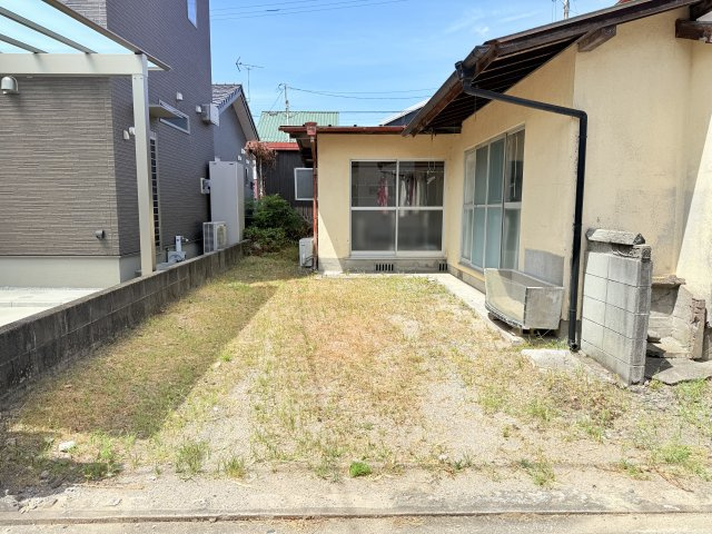 八女市亀甲売地の外観