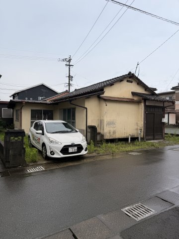 八女市亀甲売地の外観
