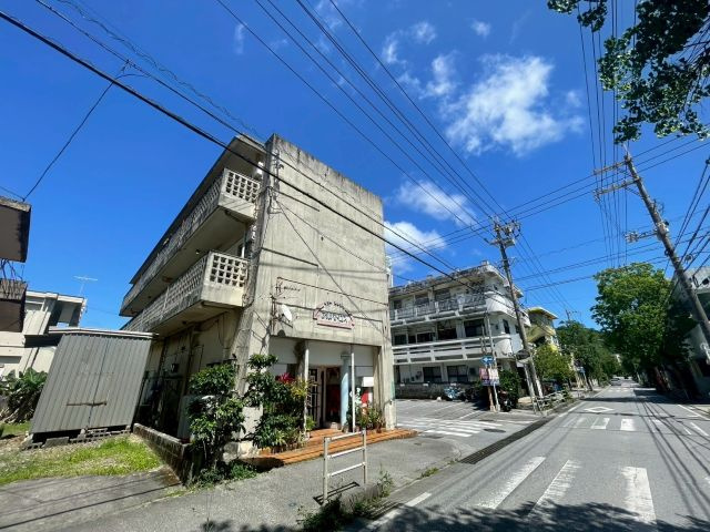 あけぼのアパートの外観