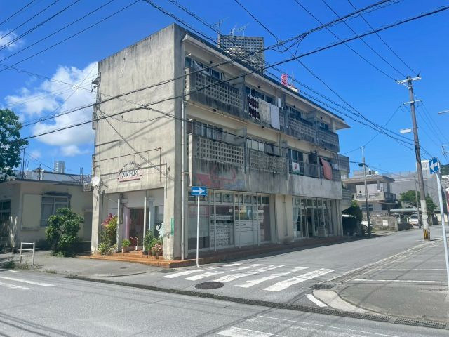 あけぼのアパートの外観